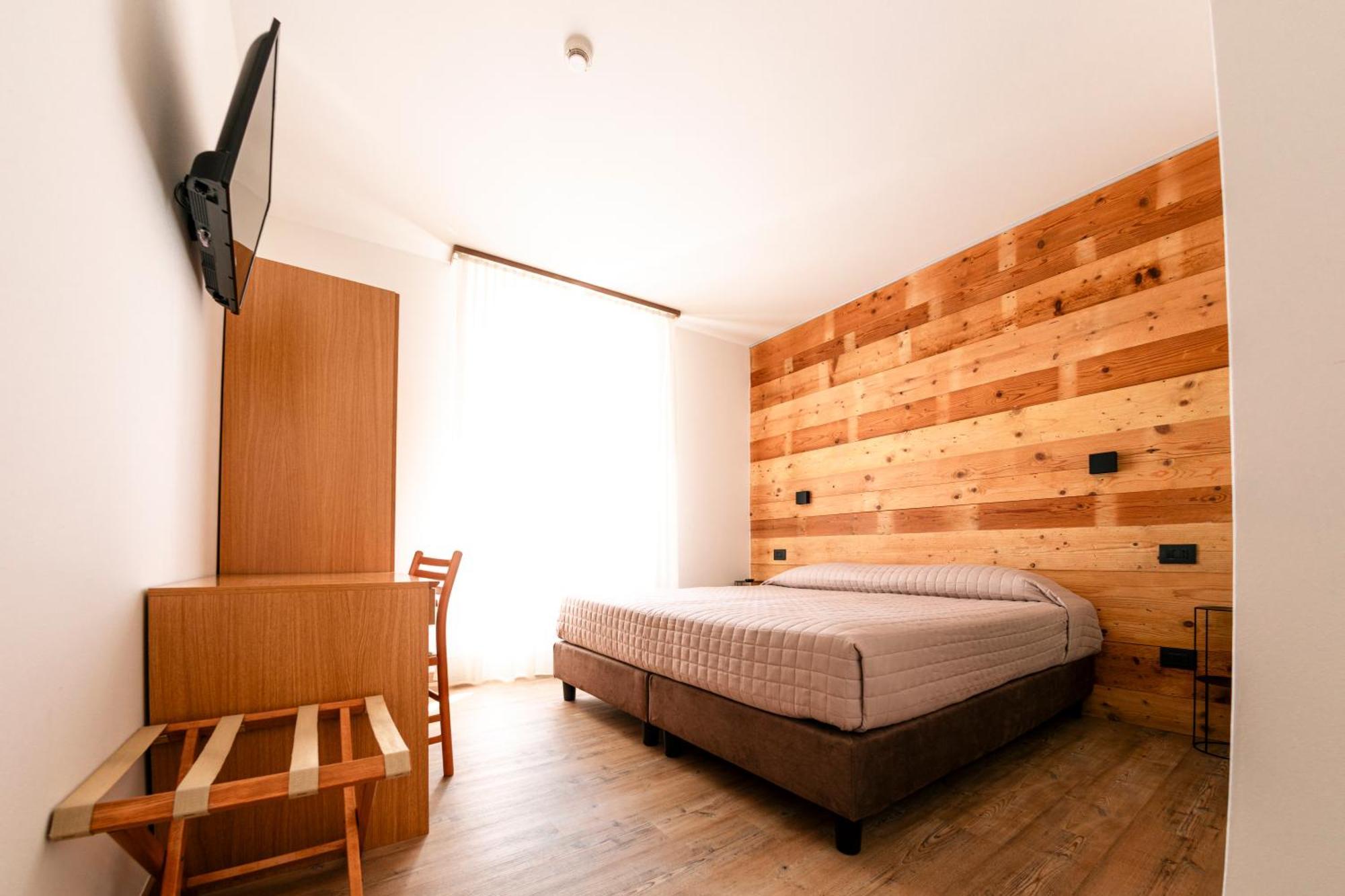 Hotel Vittoria Roncegno Екстер'єр фото