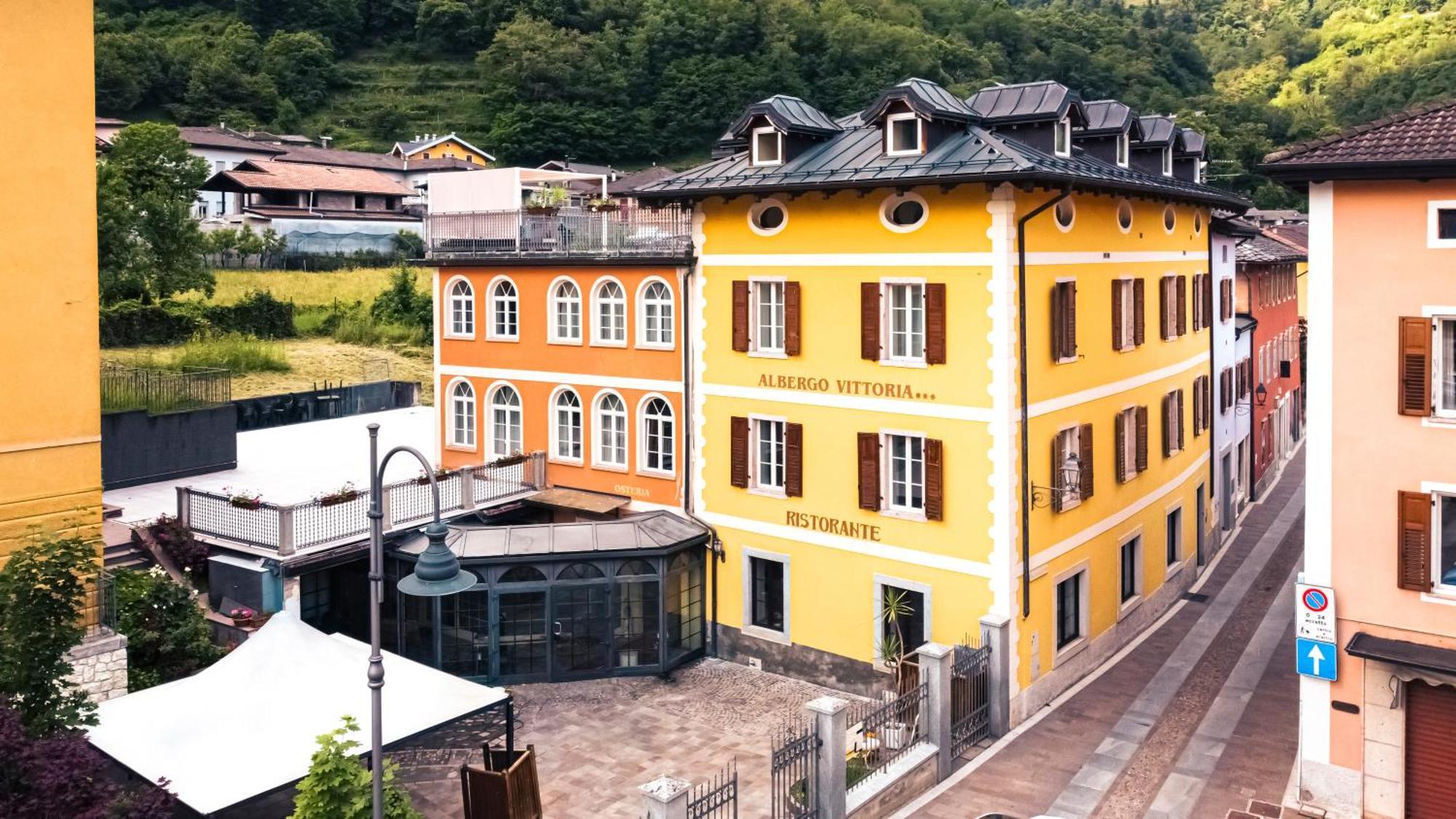 Hotel Vittoria Roncegno Екстер'єр фото