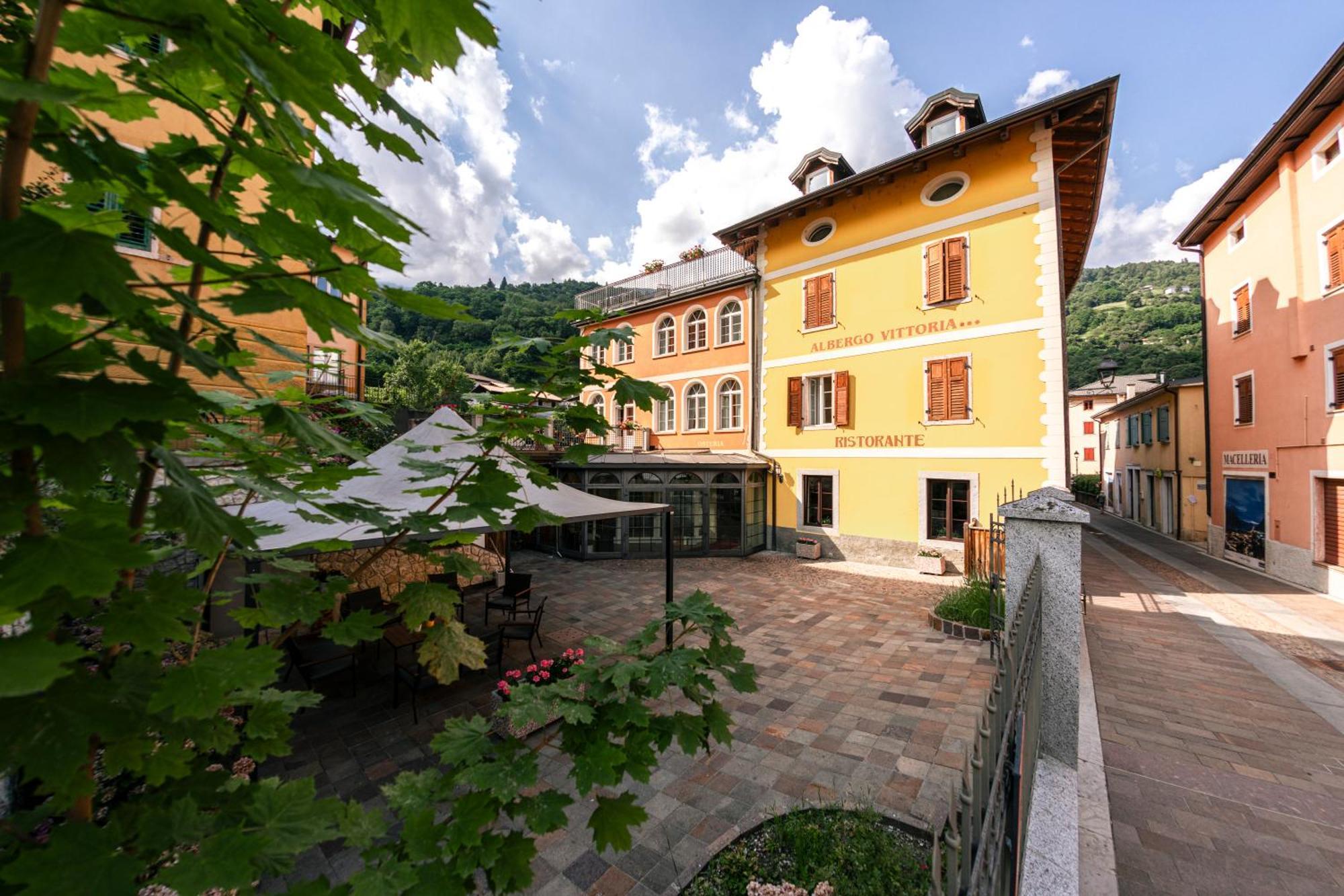 Hotel Vittoria Roncegno Екстер'єр фото